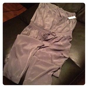 NY & C strapless, jumpsuit in grey! You need this!